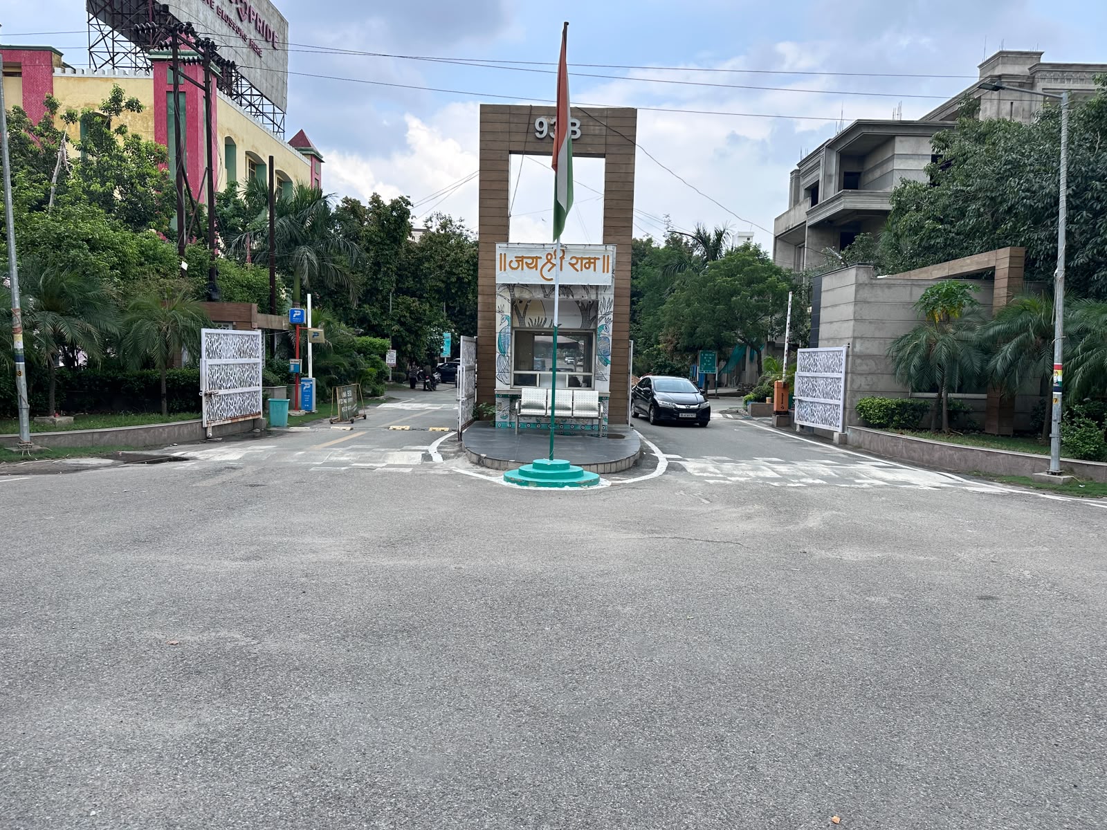 Plot, Sector 93B
